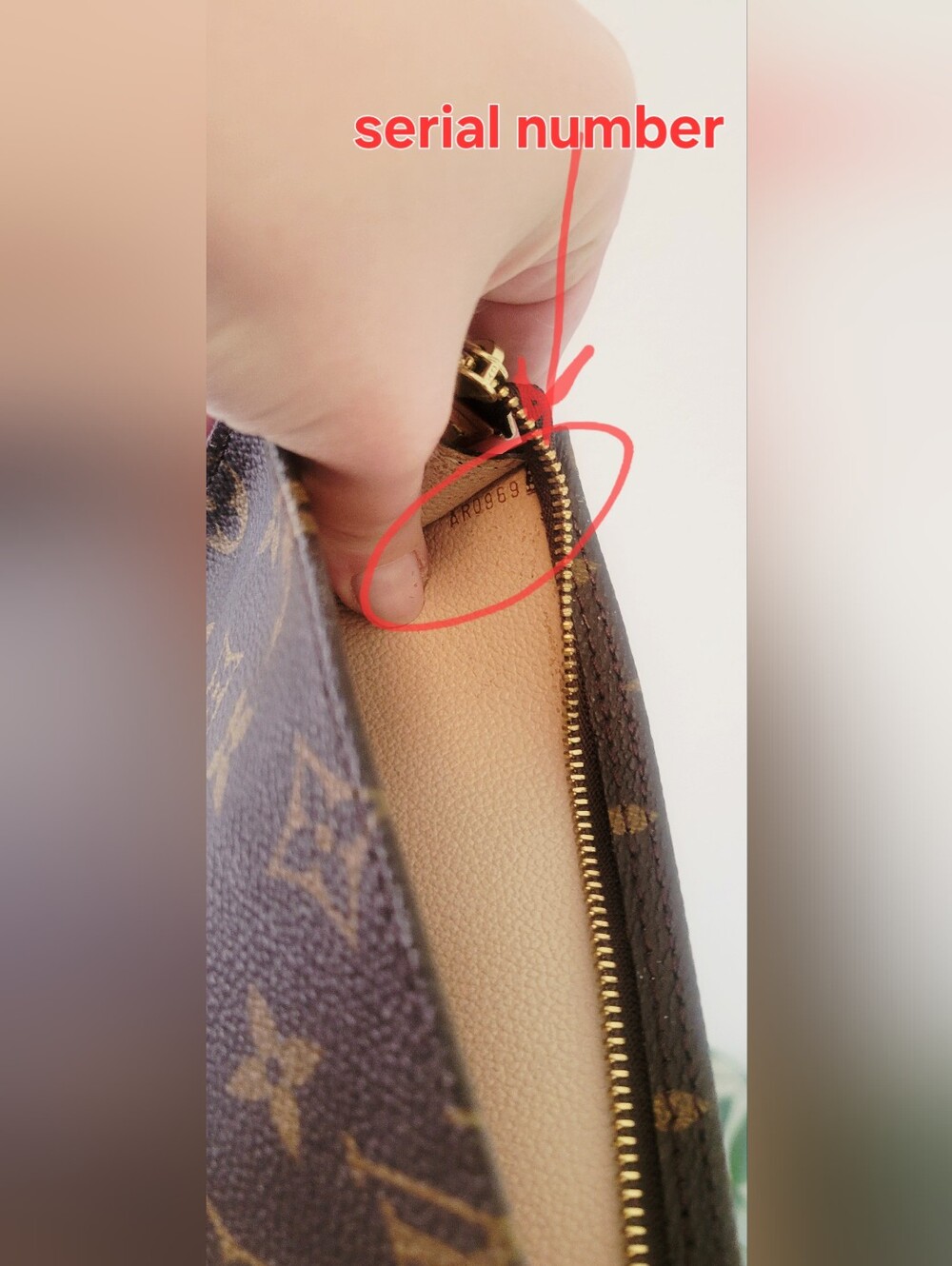Authentic Louis Vuitton Brown Monogram Pouch - Picture 9 of 13